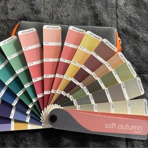 TCI Soft Autumn Classic Color Swatch Set